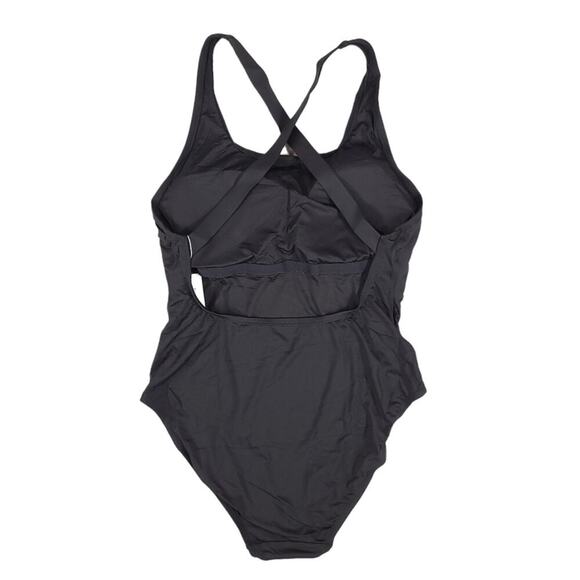Andie The Tulum One Piece Swimsuit in Black - Picture 8 of 14
